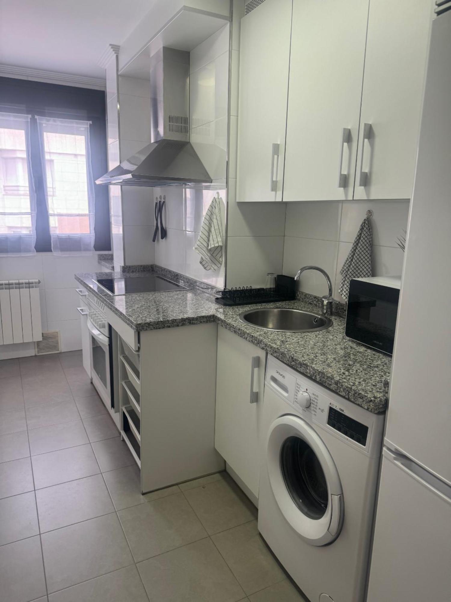 Apartamento En Gijon Con Garaje Y Wifi Εξωτερικό φωτογραφία